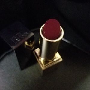 Pure color envy Estée Lauder 450 insolent plum